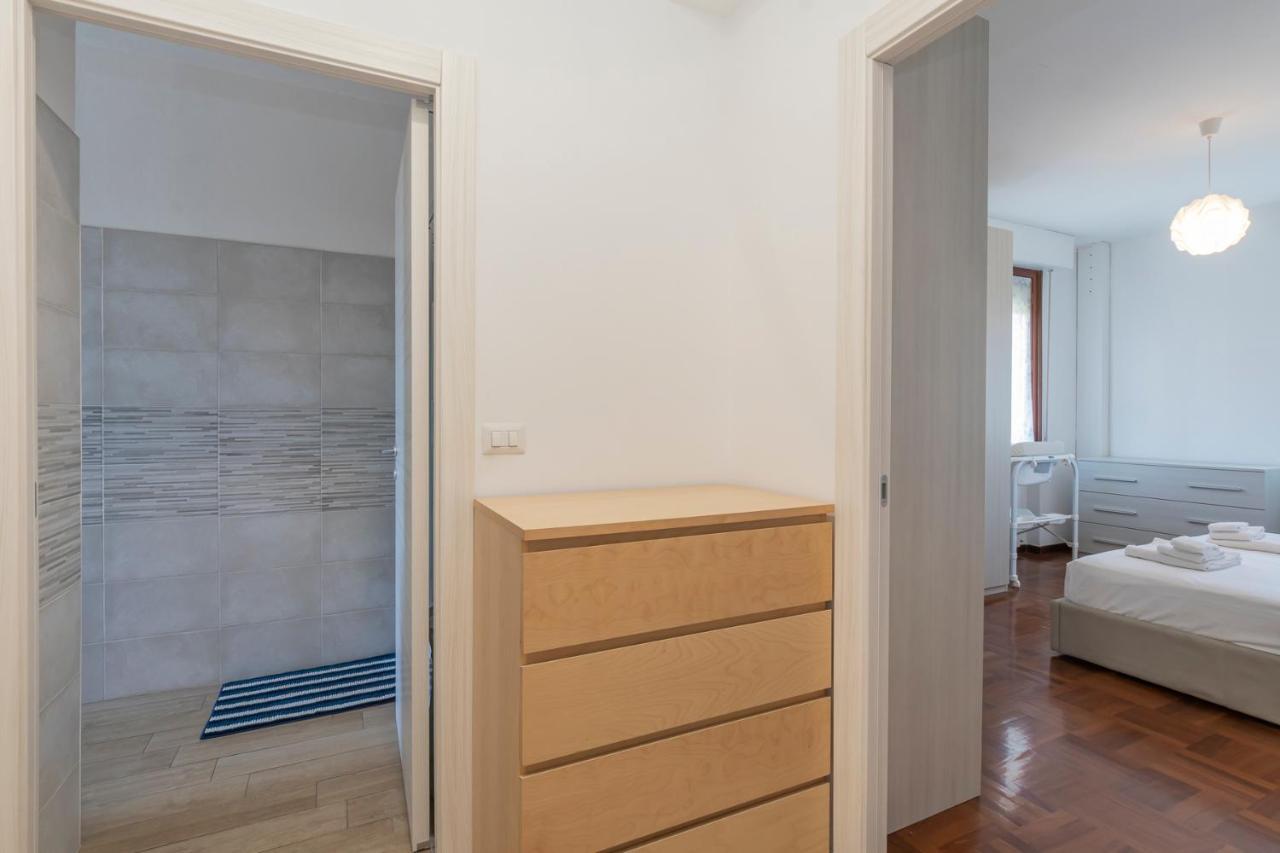 Big Apartment - Alcuino 7 Milano Exteriör bild